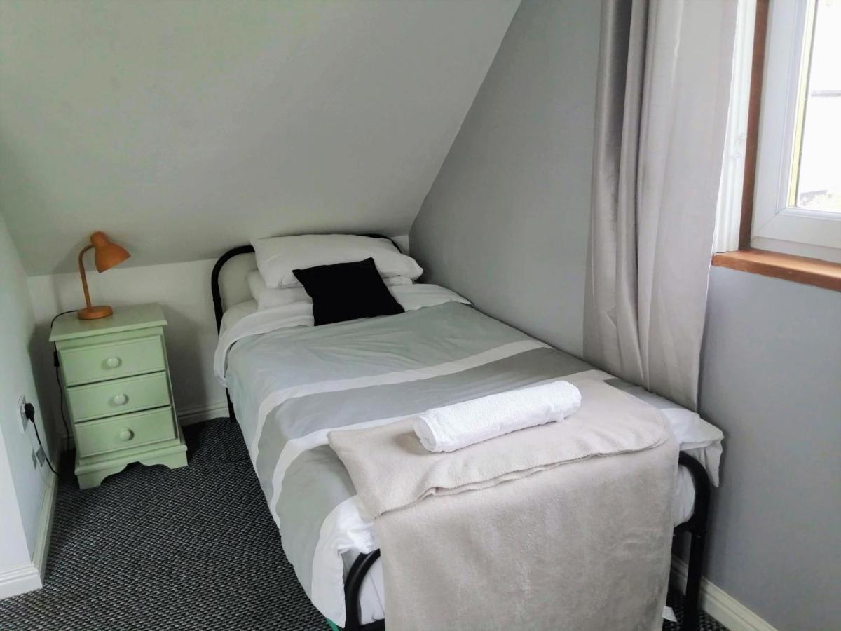 Nest Holiday Home Central Callander, Trossachs Self-Catering ภายนอก รูปภาพ